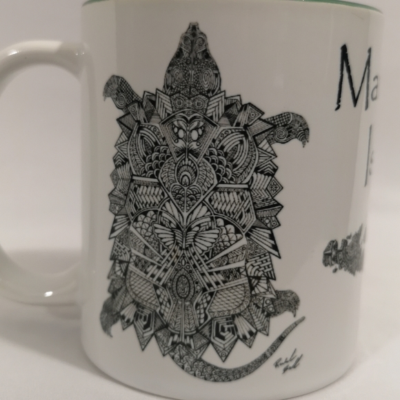 Manitoulin Island Coffee Tea Mug with Art Turtle, Fantastic Cond, White & Green - Picture 3 of 5